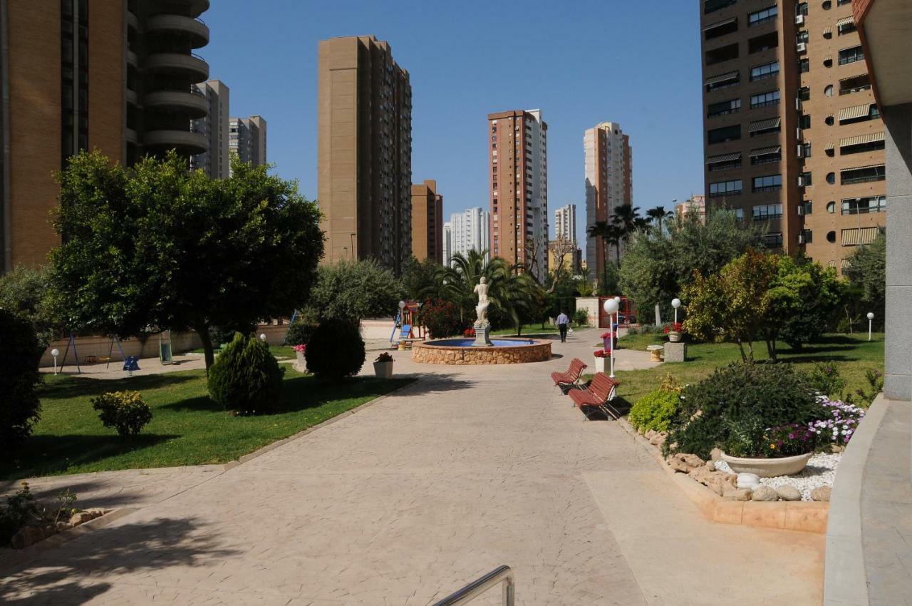 Apartamento Neptuno Бенидорм Екстериор снимка