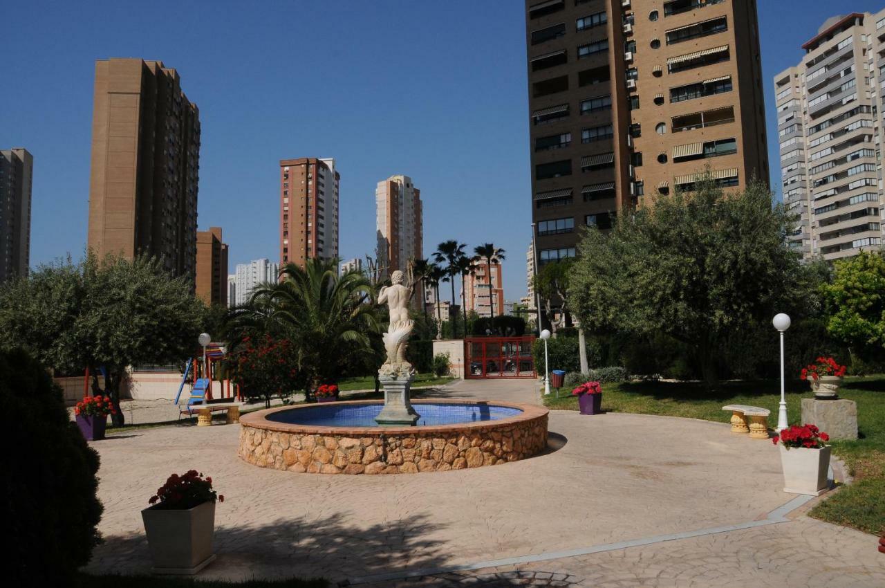 Apartamento Neptuno Бенидорм Екстериор снимка