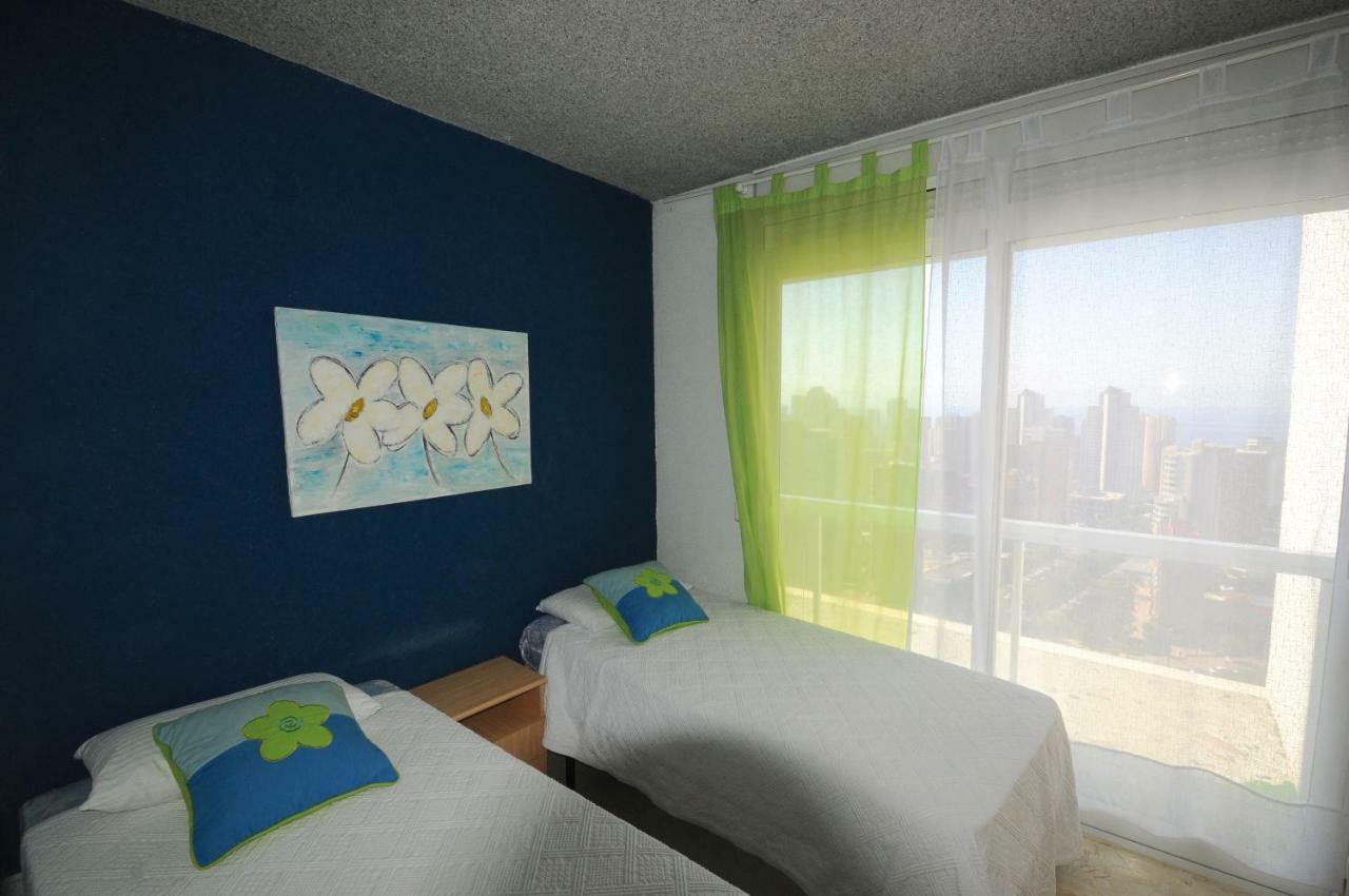 Apartamento Neptuno Бенидорм Екстериор снимка